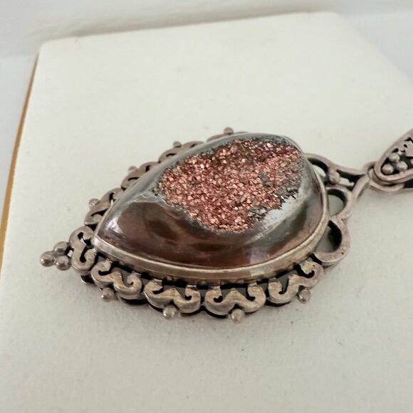 ✨ Vintage Sterling Silver Teardrop Copper/Rose Colored Druzy Pendant ✨ - Picture 4 of 10